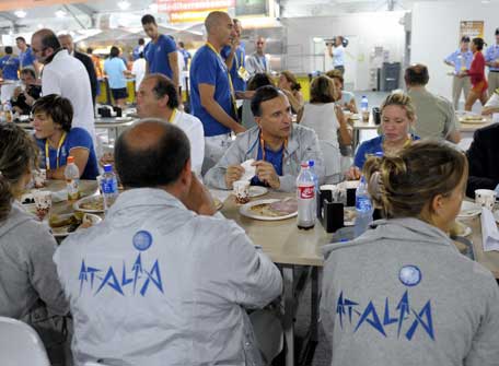 Il Ministro Frattini visita la squadra Italiana al Villaggio Olimpico